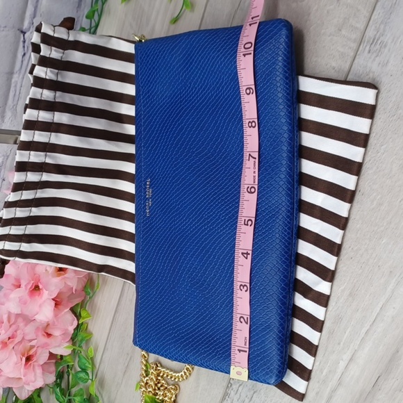 Henri Bendel Debutante Snake Clutch/ Crossbody NWT - Picture 9 of 14